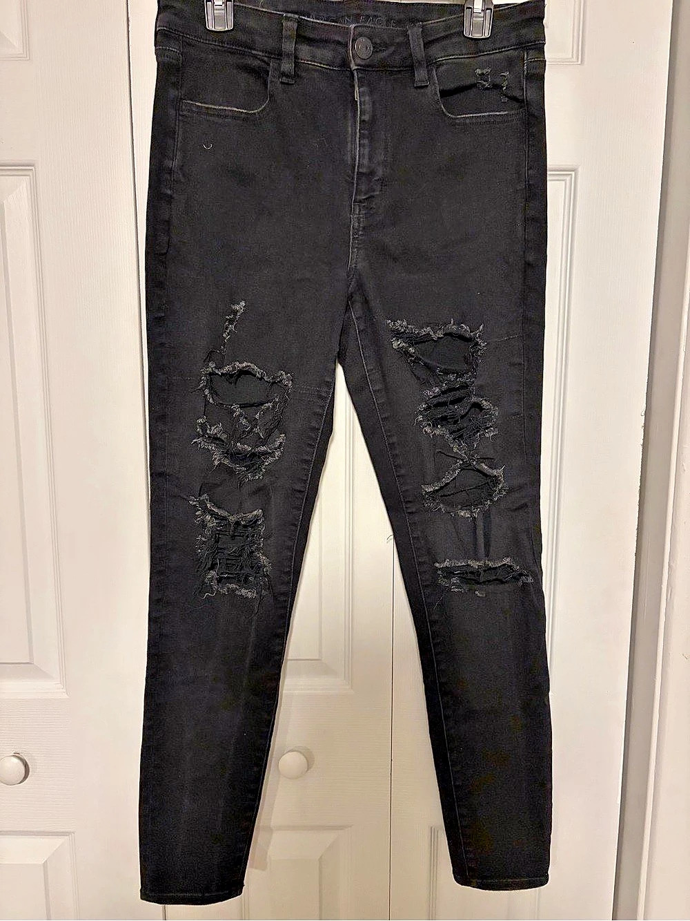 American Eagle Next Level Stretch Black Ripped Skinny Jeans Size 12 Regula